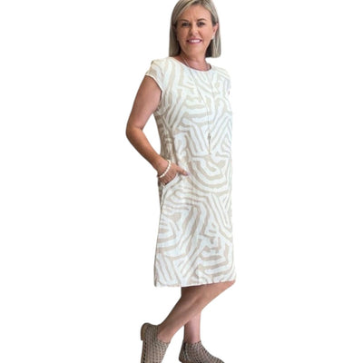 Nelia - dress with round neck and beautiful print