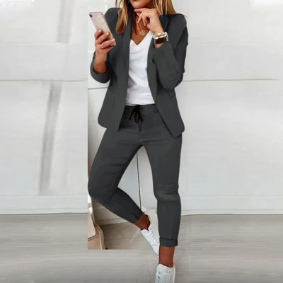 JadaRise | Sophisticated Ensemble