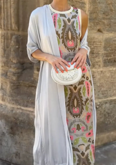 Bella - Two-Piece Set with Urban Style Print